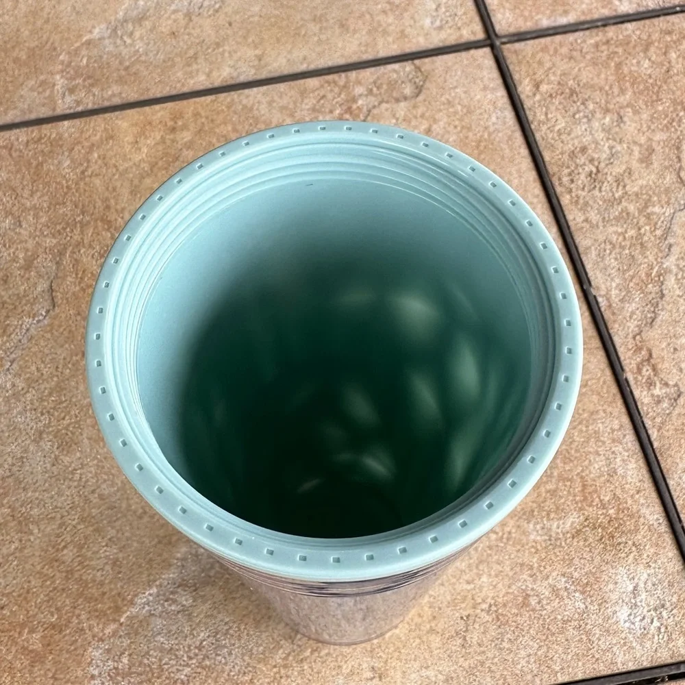 2012 Starbucks Teal Chiseled Cold Venti 24oz Mug Cup, Domed Frappuccino‎ Lid